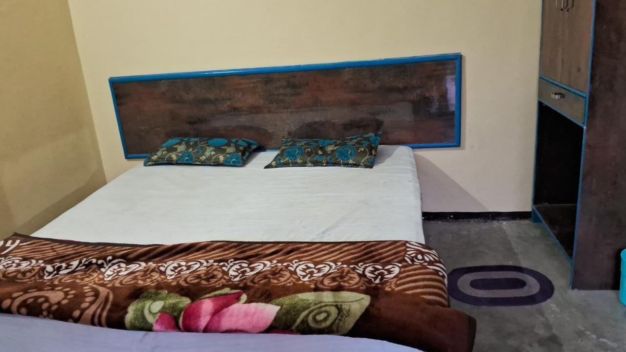 Blue Sky Homestay 카주라호 외부 사진