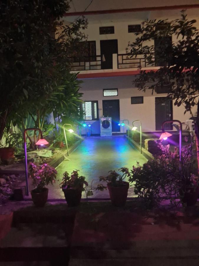 Blue Sky Homestay 카주라호 외부 사진