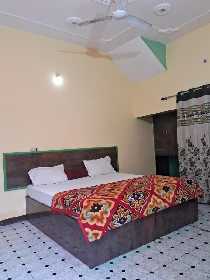 Blue Sky Homestay 카주라호 외부 사진