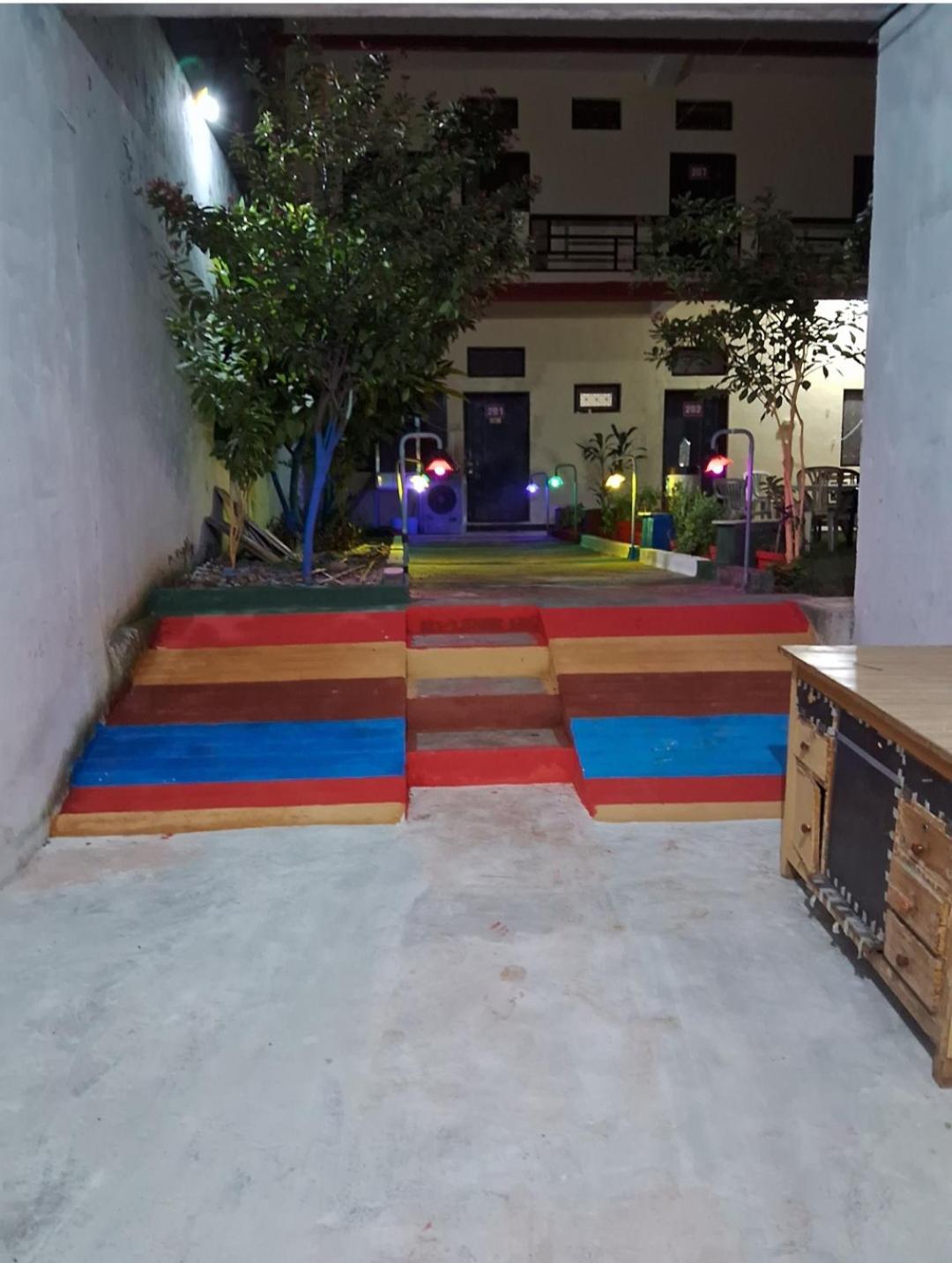 Blue Sky Homestay 카주라호 외부 사진